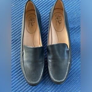 Life Stride black shoes